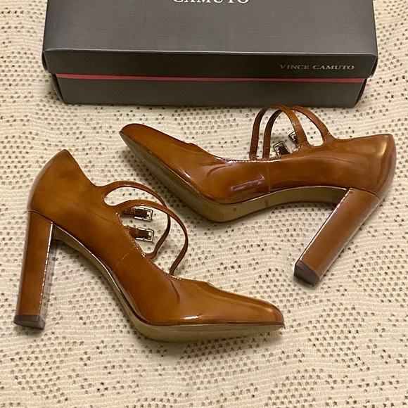 Vince Camuto Dahlein Mary Jane Pumps - Picture 12 of 16